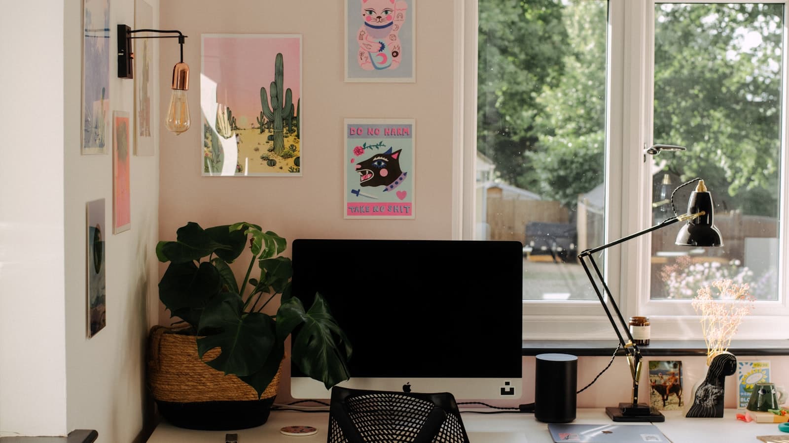 Modern creative meeting space ready for a brand day off-site